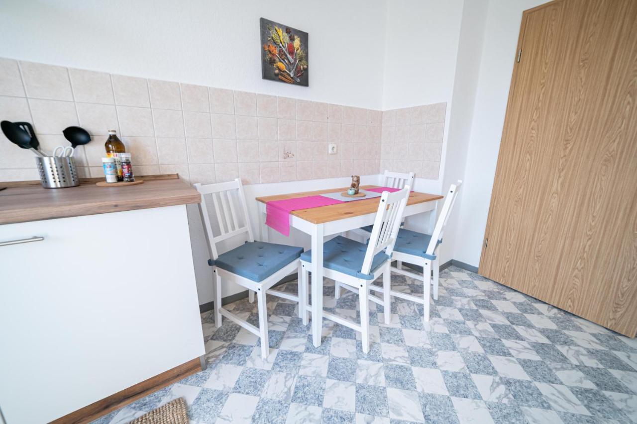 Fullhouse - Zwickau - R85 Apartments - Parking - 3 Beds - Nespresso Luaran gambar